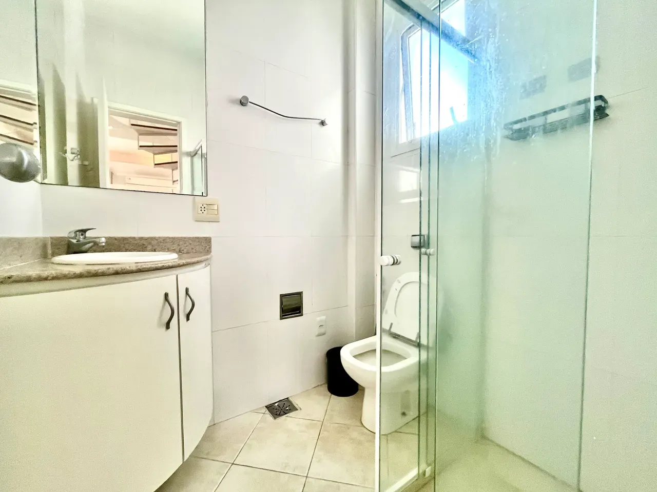 Apartment on the 4th floor with a dishwasher — photo 3