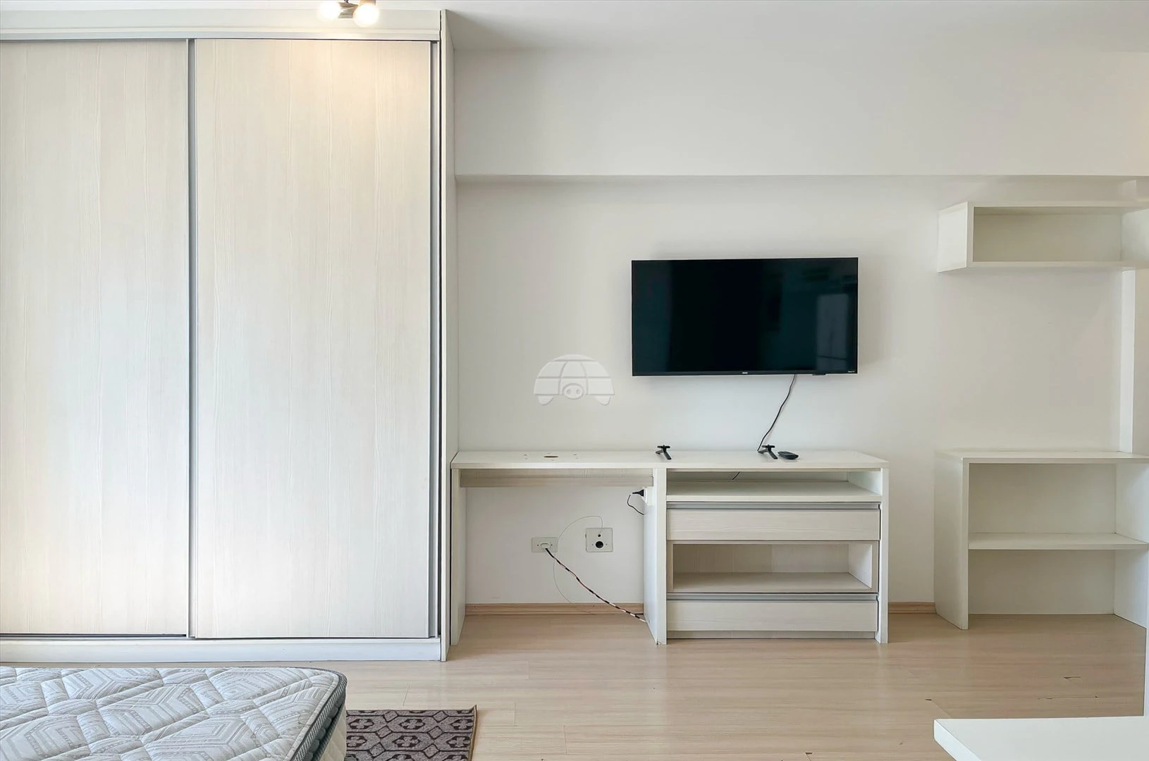 Студия 33 м² с кухней открытой планировки и 1 ванной — photo 12