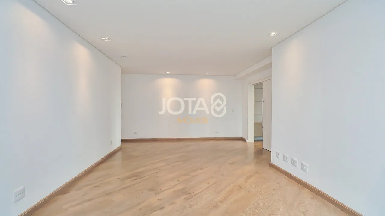 Орендна квартира з 4 спальнями та 329 м² — photo 11