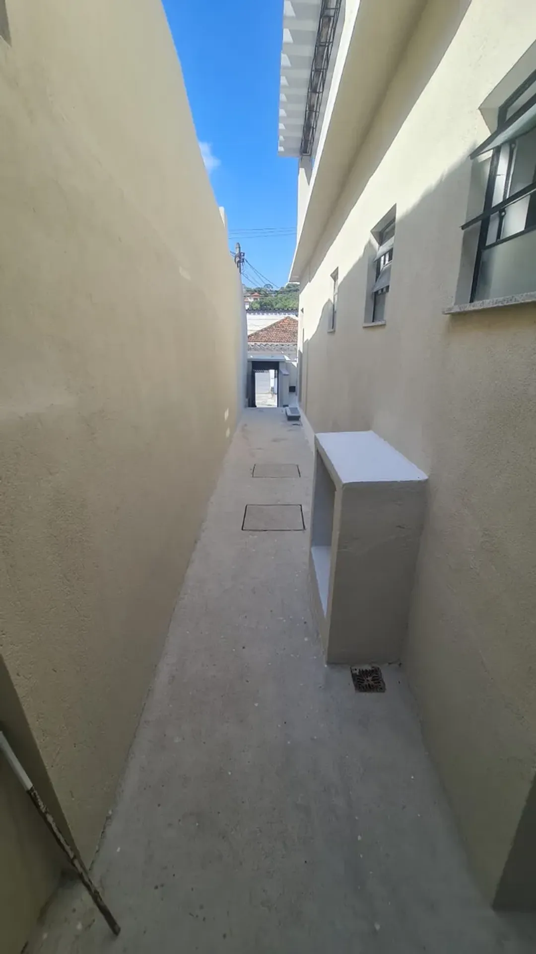 Rental house with 4 bedrooms and 4 bathrooms — photo 22