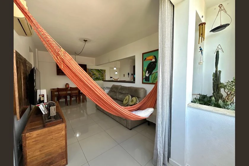 2-bedroom apartment with balcony and an open-plan kitchen