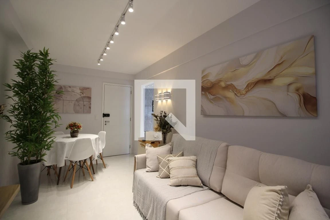 Furnished apartment with separate kitchen and 2 bathrooms