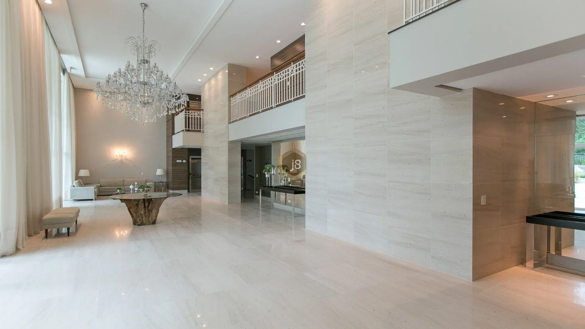 3-bedroom apartment with a bathtub — photo 8