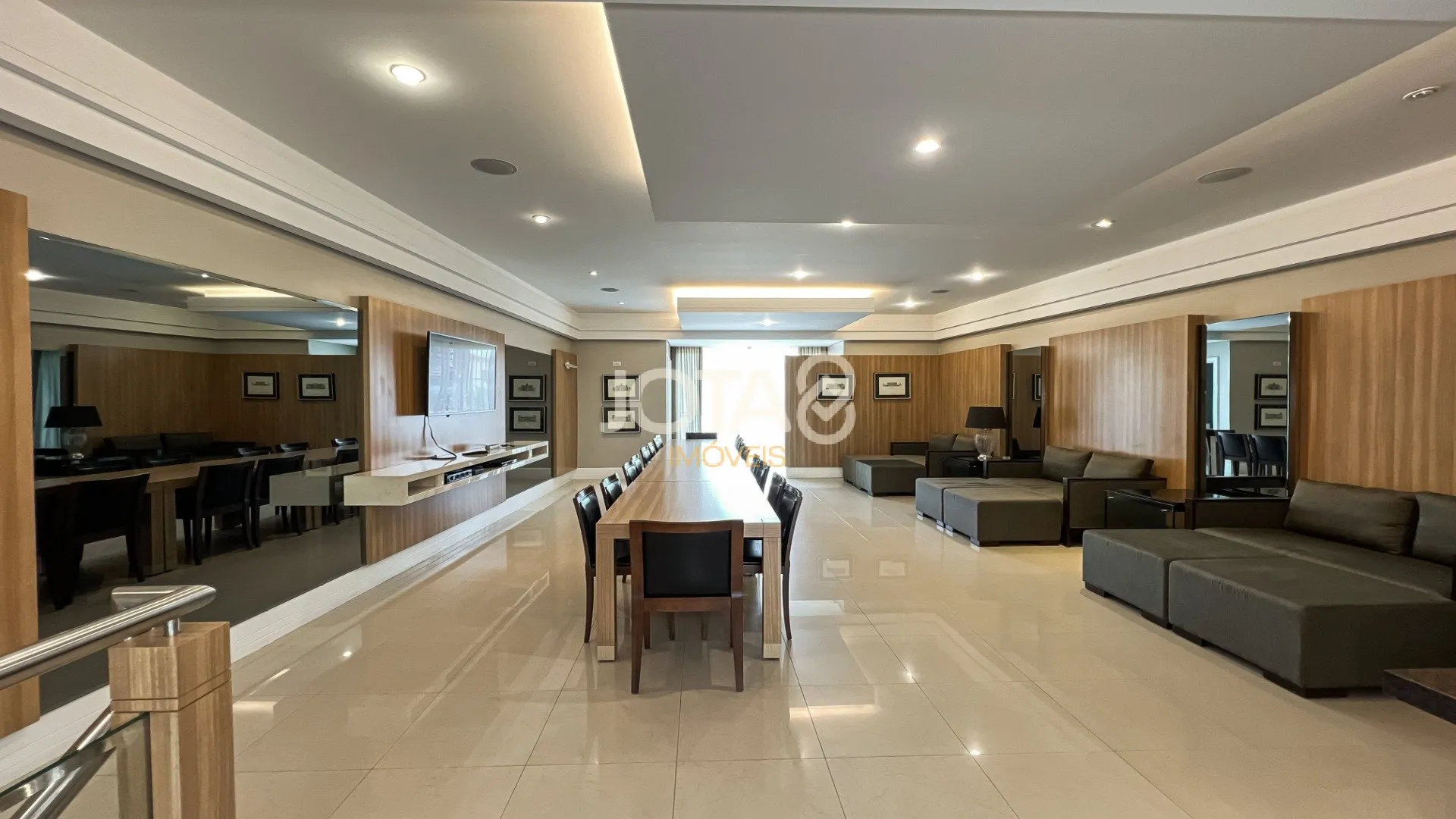 Apartamento con balcón y barbacoa privada — photo 27