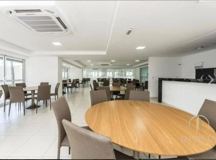 Furnished 3-bedroom apartment with open-plan gas kitchen — photo 8
