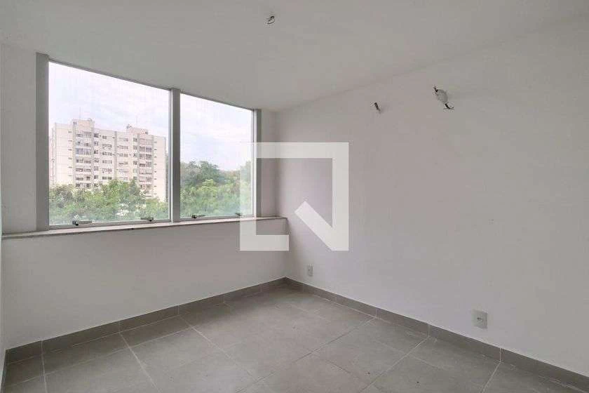1-bedroom apartment with open-plan kitchen and 50 m² — photo 21
