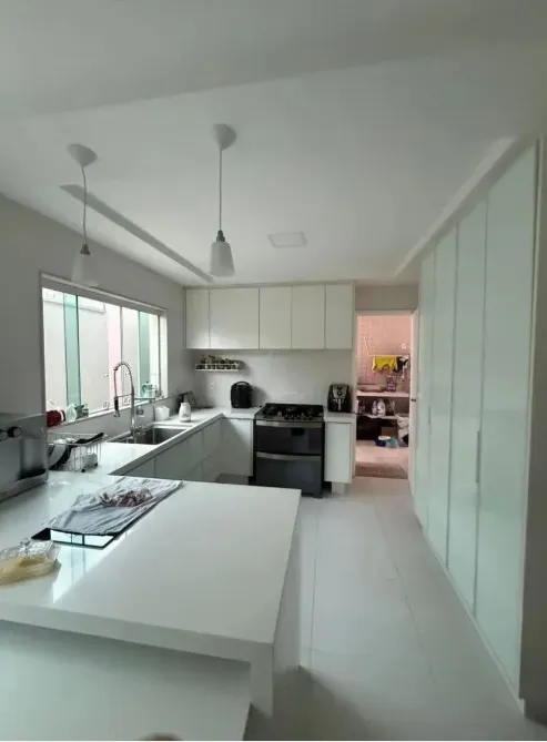 Furnished 400 m² house with 5 bedrooms and 3 parking — photo 7