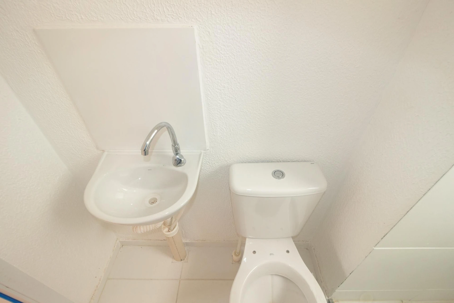 Apartamento para alugar com 2 quartos e 1 banheiro — photo 24