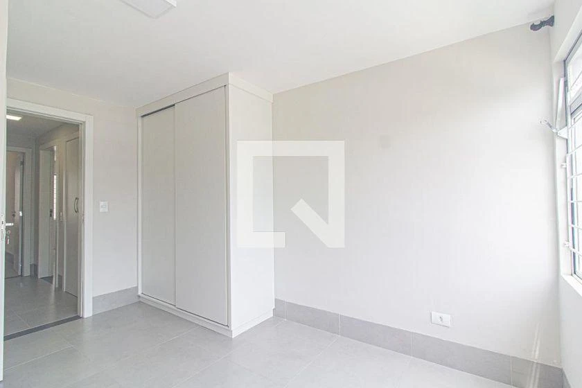 Unfurnished apartment with a private garden and 3 bedrooms — photo 7