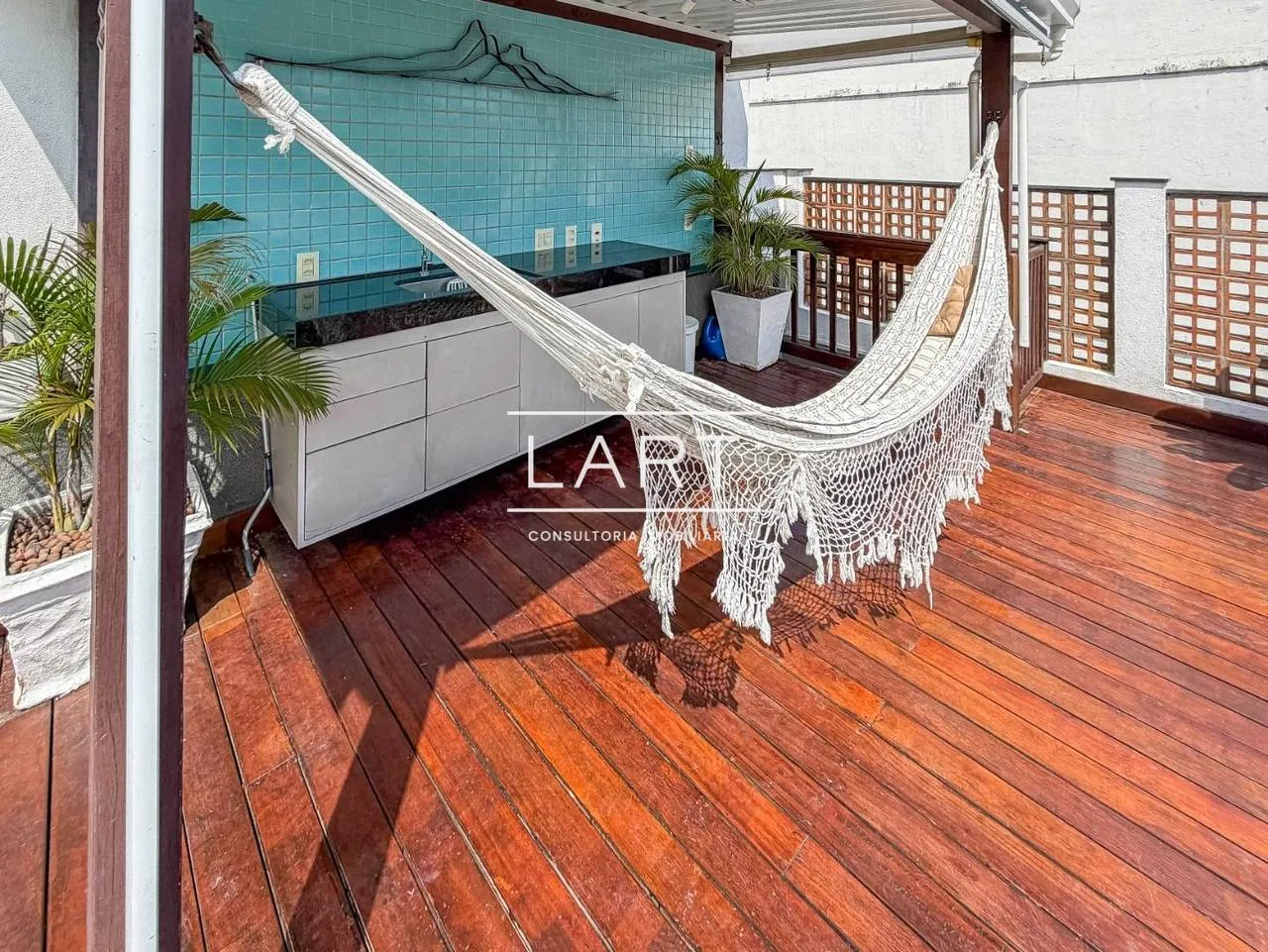 Apartamento de 310 m² com lava-louças e banheira — photo 20