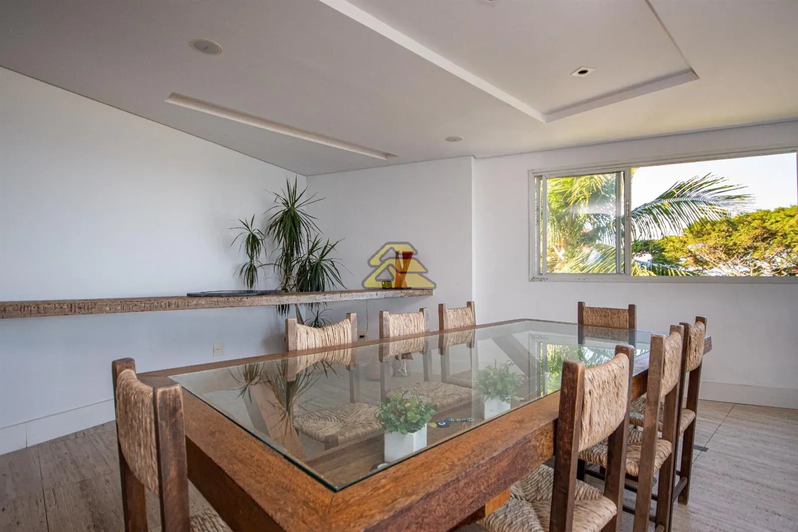House with 5 bedrooms and 5 bathrooms, 4 parking spots — photo 14