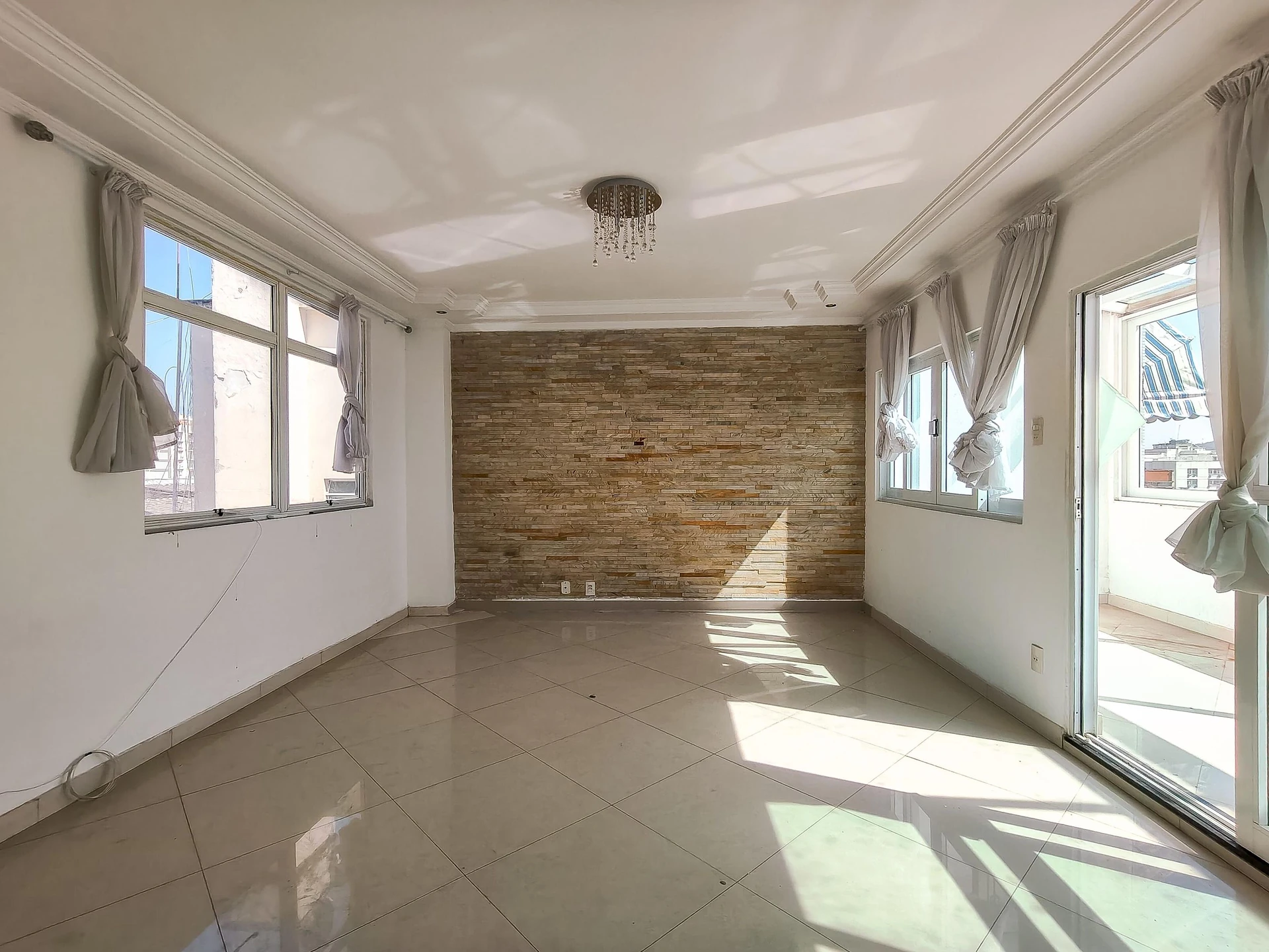 Apartamento de 2 quartos com vista para as montanhas, Tijuca — photo 3