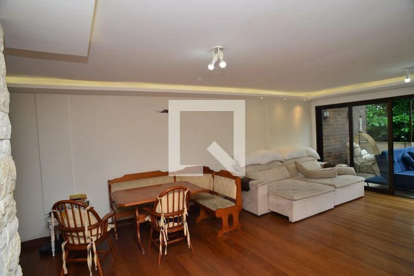 Furnished apartment, 300 m², with a glass-enclosed balcony — photo 18