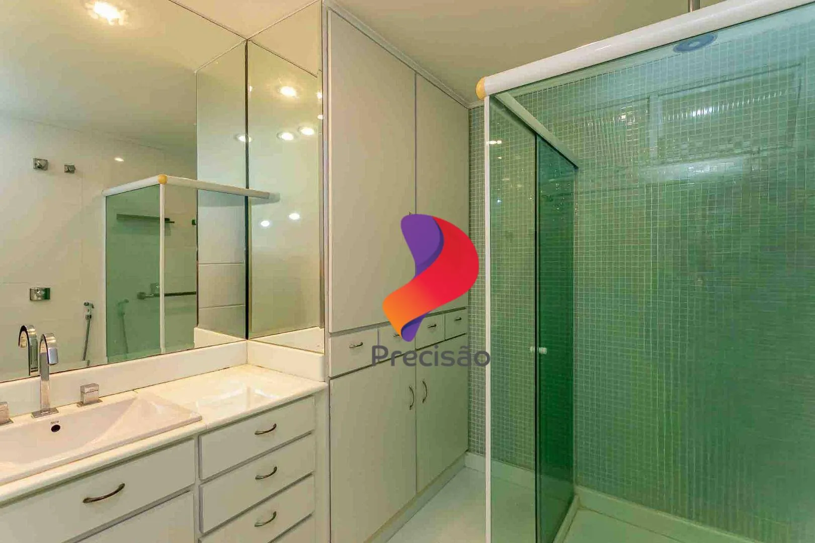 124 m² apartment with 3 bedrooms and 2 parking spaces — photo 24