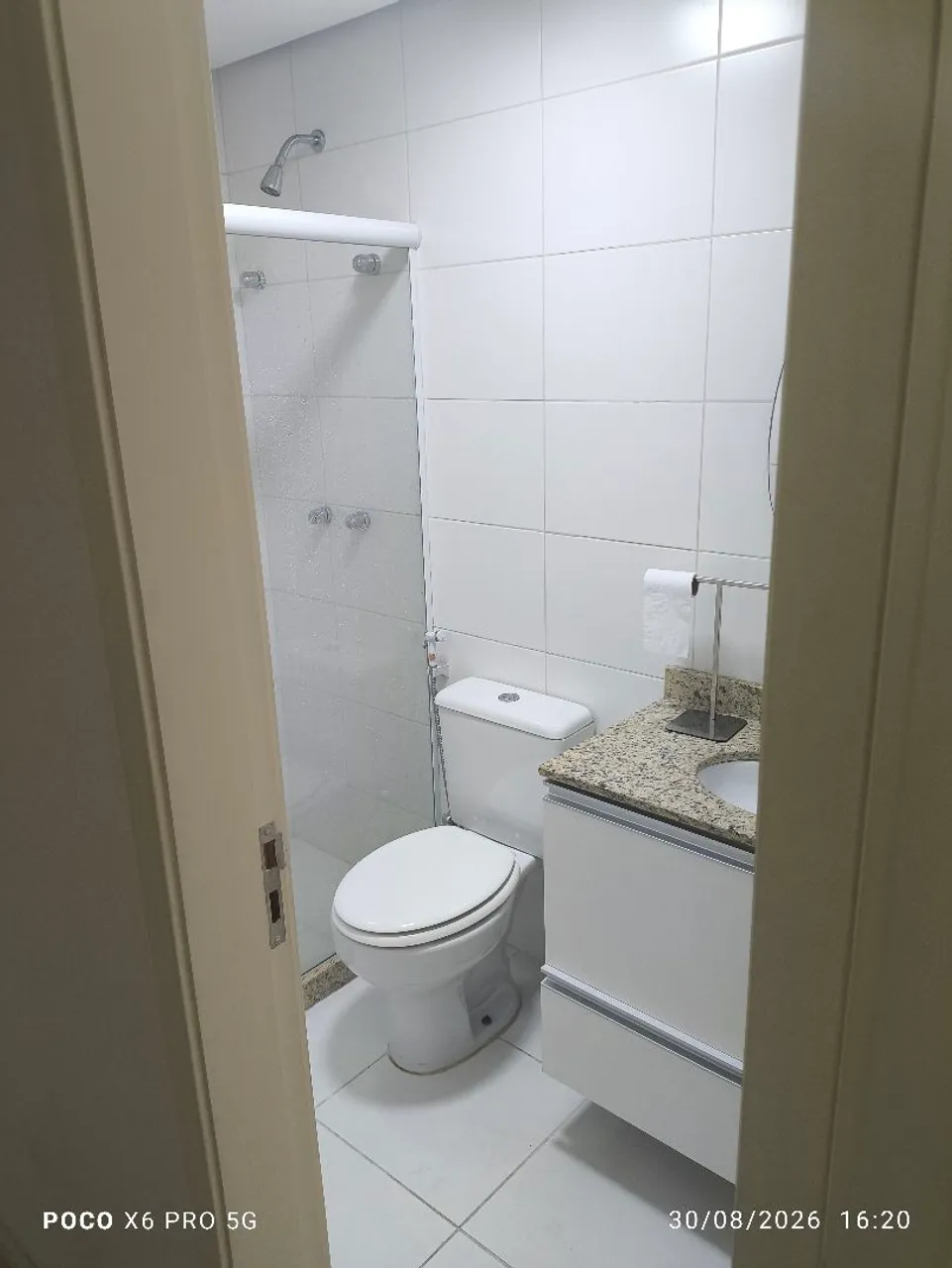 Furnished apartment with open-plan kitchen and 2 bedrooms — photo 8