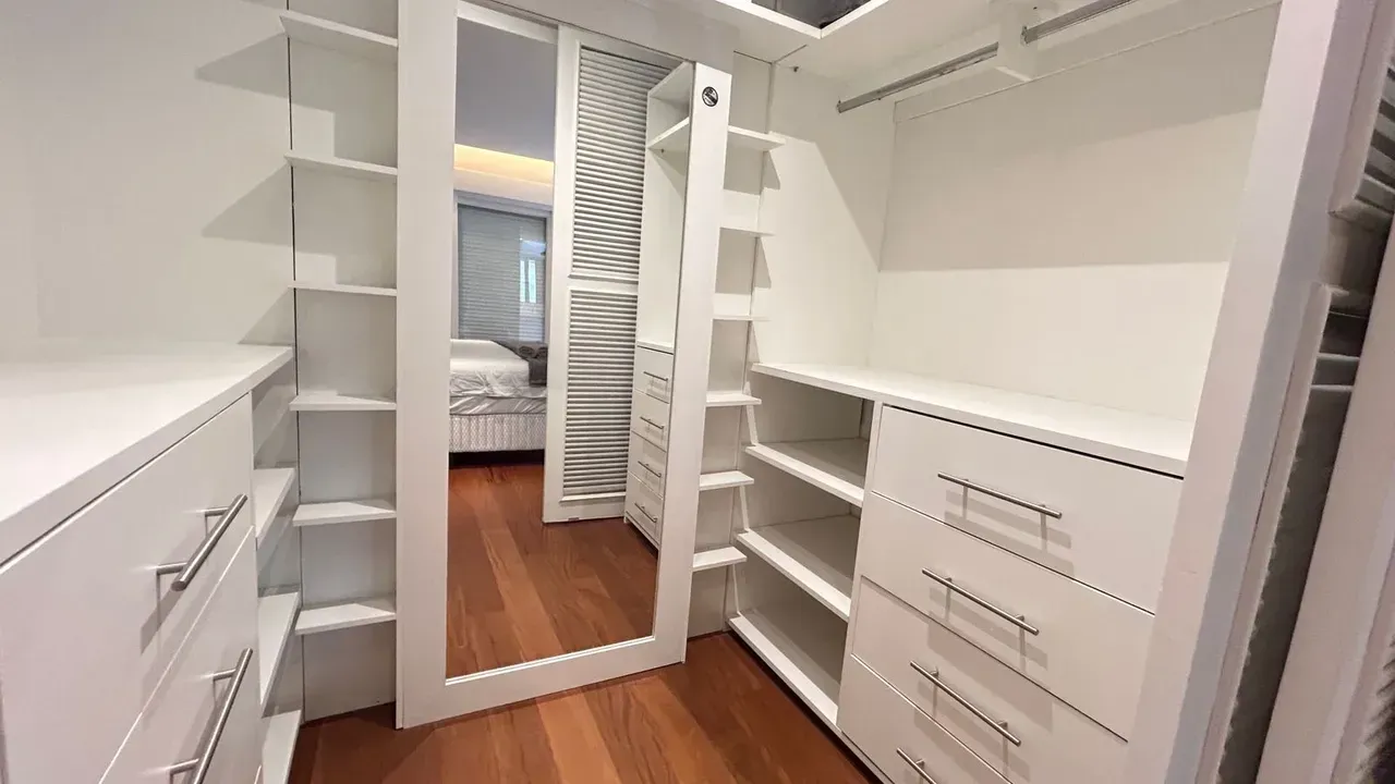 Duplex penthouse with 1 bedroom and 2 bathrooms — photo 13