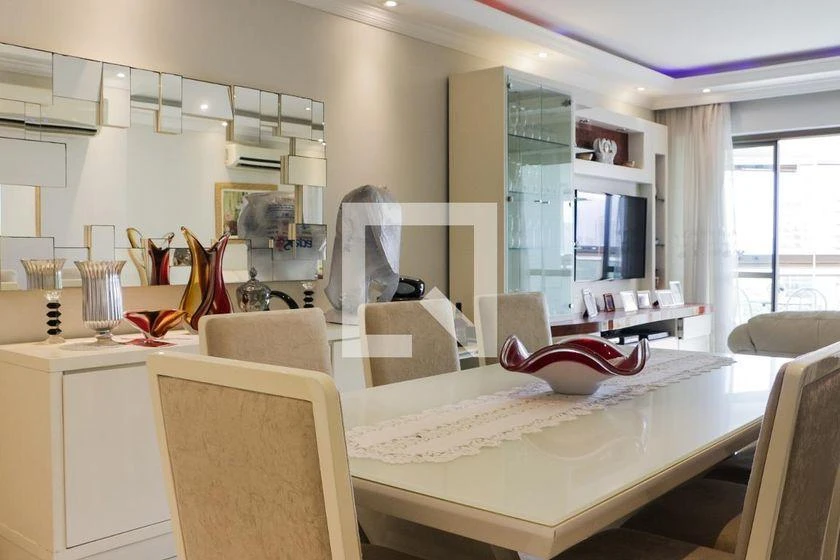Furnished apartment, 150 m², with a glass-enclosed balcony — photo 14