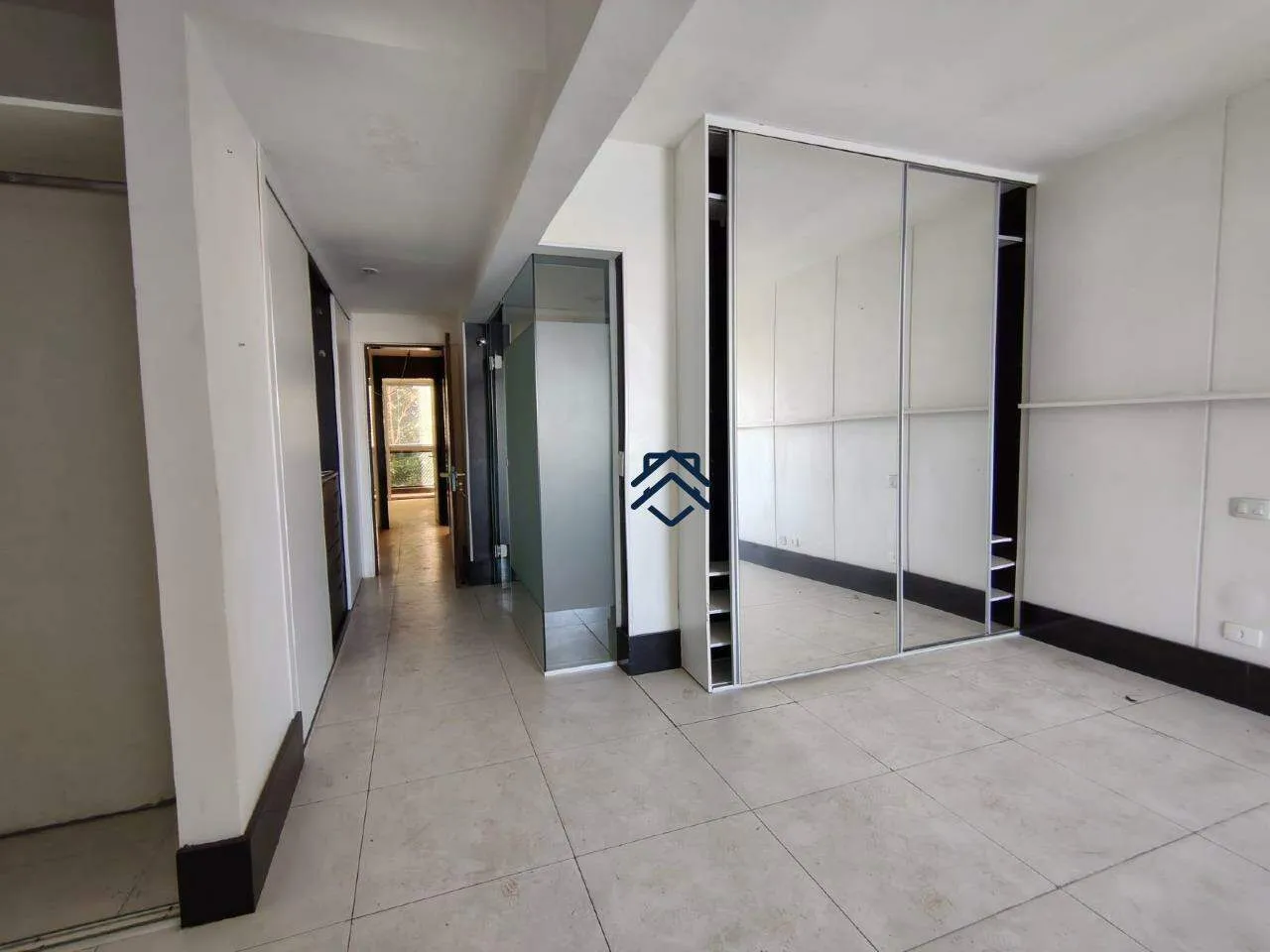 Apartment with 3 bedrooms, 4 baths and 160 m² — photo 15