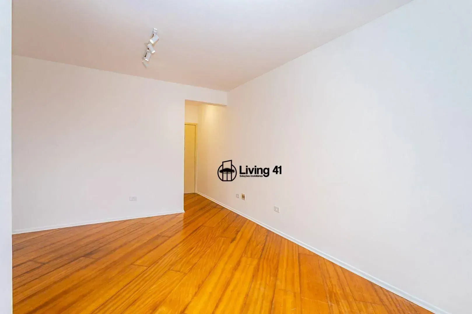 Квартира с 3 спальнями, 81 м² и 2 местами — photo 6