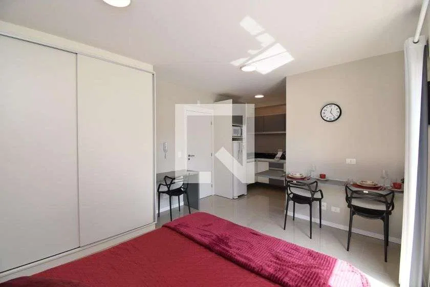 Furnished studio, 22 m², with a home office — photo 3