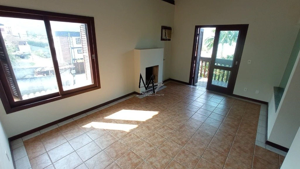 House with 2 bedrooms and 400 m² with a suite and garden — photo 4