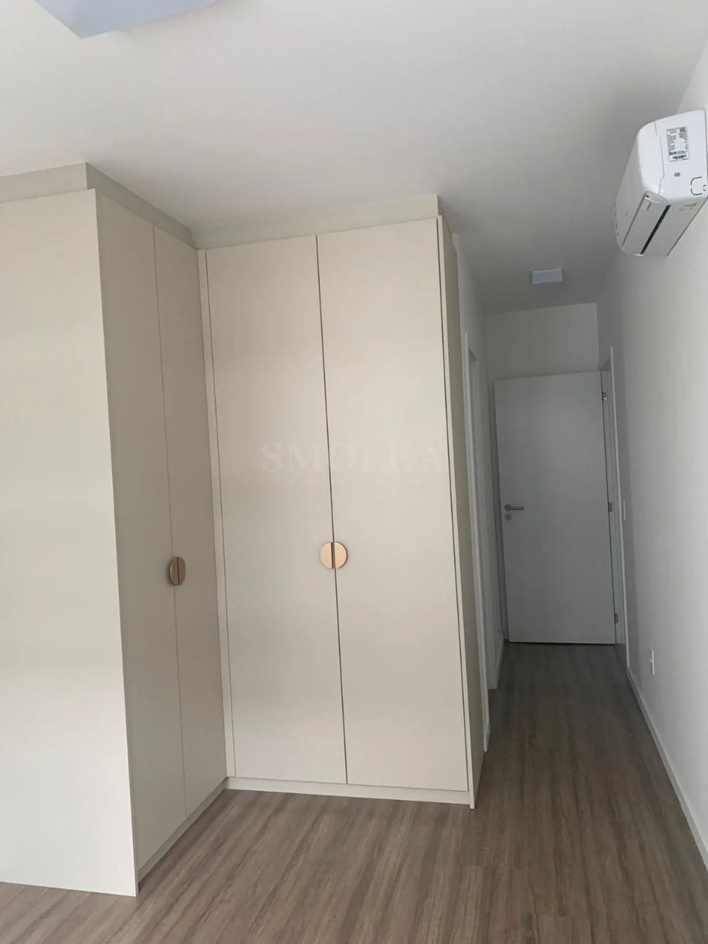3-bedroom apartment with a grill on the balcony — photo 42