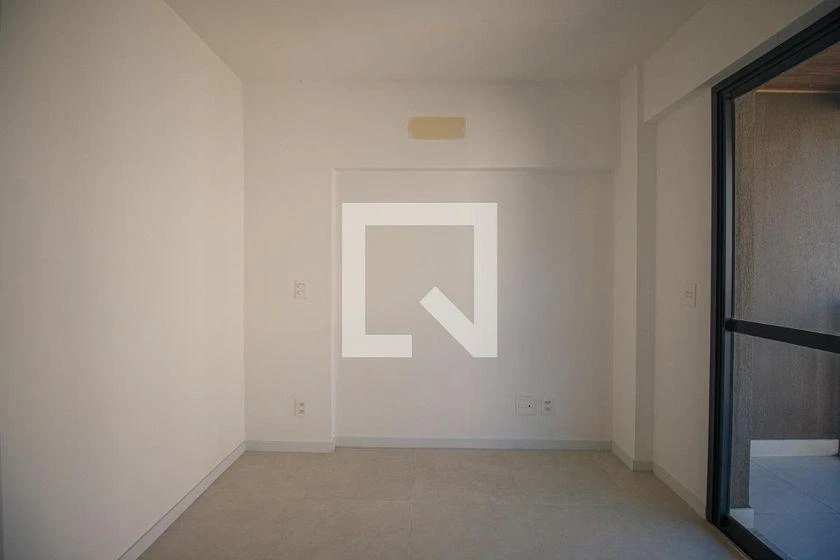 3-bedroom apartment with a gas stove and 2 parking spots — photo 17