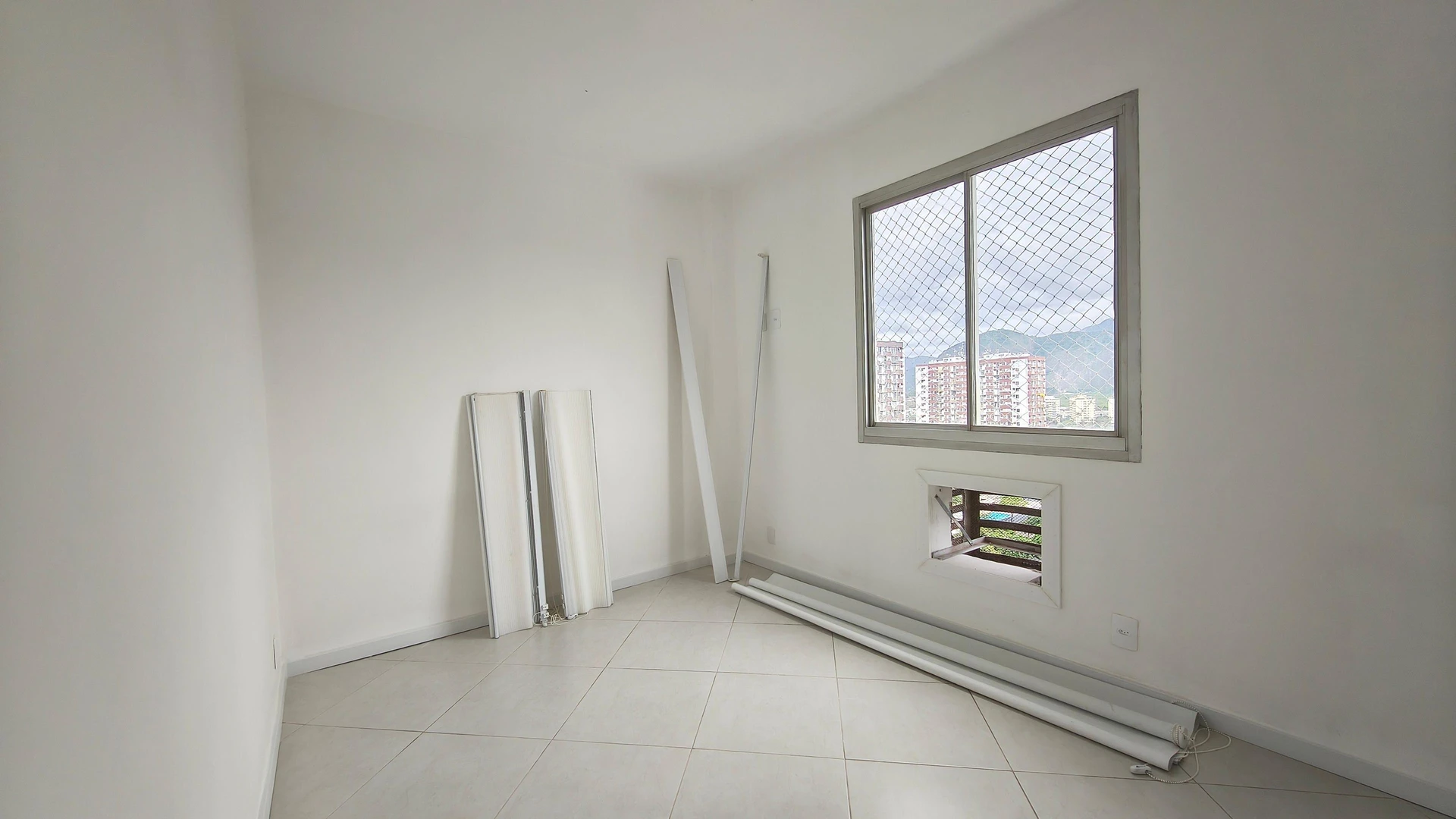 Mountain view in a 2-bedroom apartment, 55 m² — photo 12