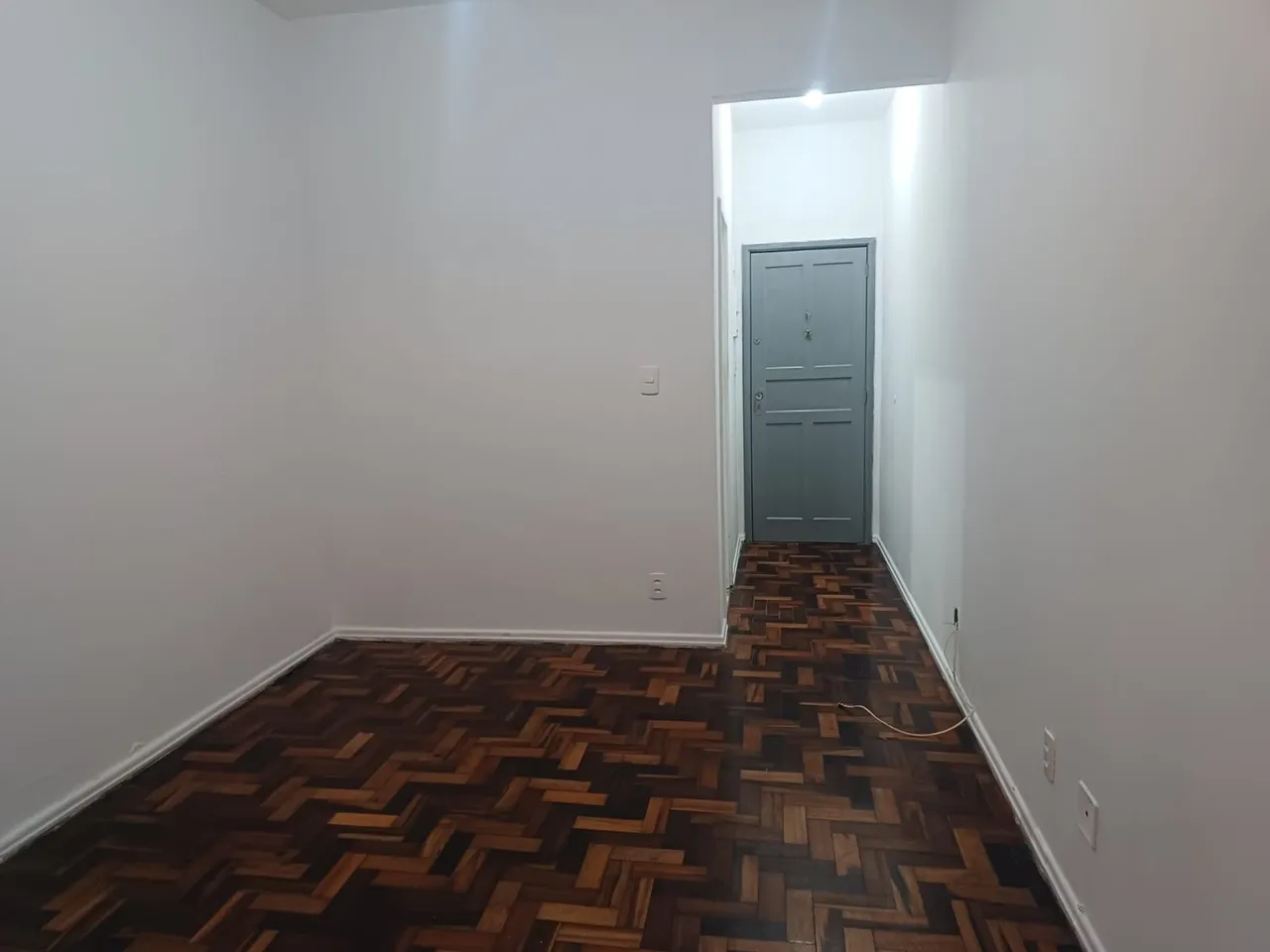 1 quarto e piso de madeira ou laminado: apartamento de 50 m² — photo 14