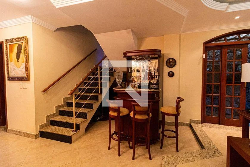 Rental house with 4 en-suite bedrooms and 7 baths, 670 m² — photo 29