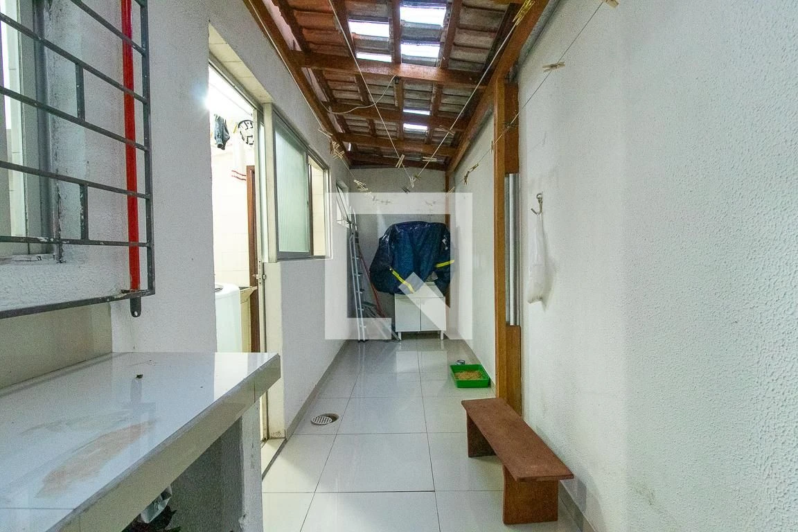 Меблированный дом с 4 спальнями и частным садом — photo 39