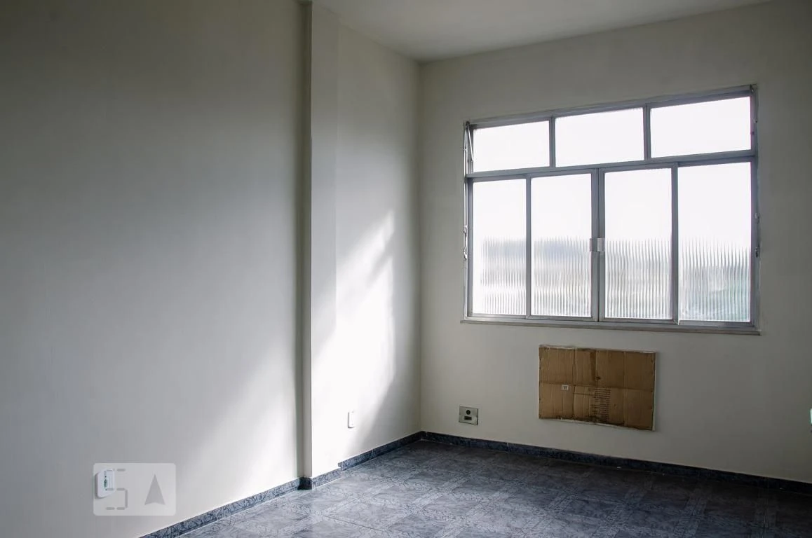 2-bedroom apartment with separate kitchen and gas stove — photo 16