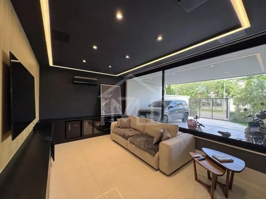 Джакузі та 4 спальні: будинок 800 м² — photo 23