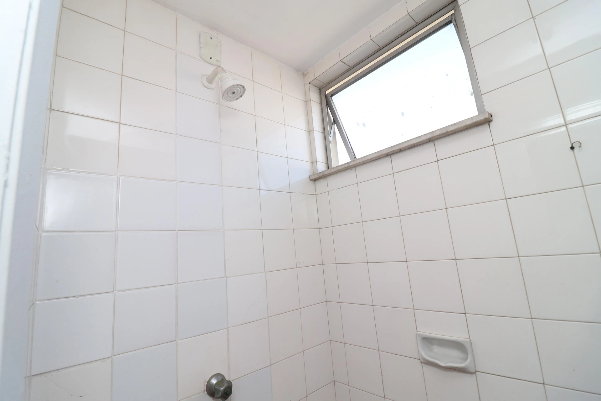 Apartamento com cozinha fechada e 2 quartos — photo 33