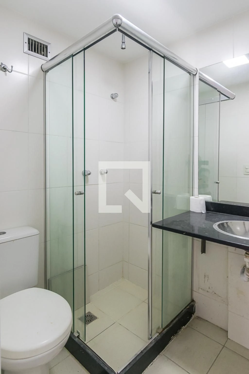 2-bedroom apartment in a building with a sauna — photo 41