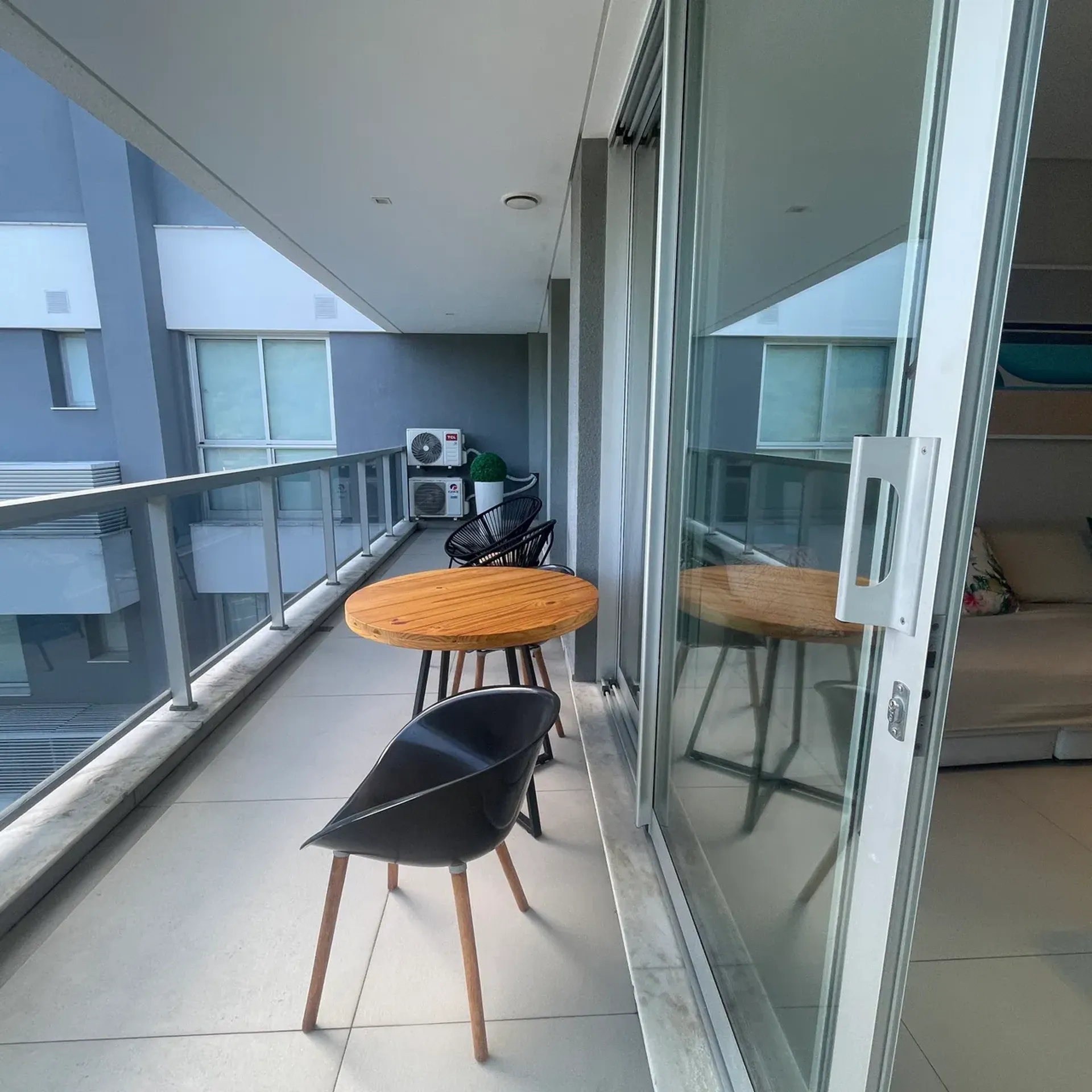 Apartamento mobiliado de 145 m² com 2 vagas e suíte — photo 2