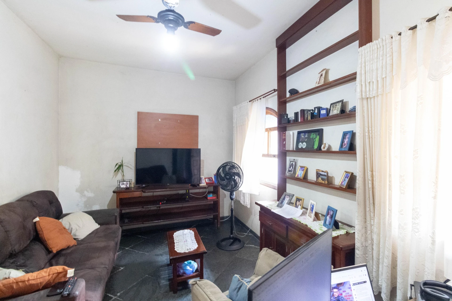 Furnished rental house with 2 bedrooms and 2 baths — photo 15