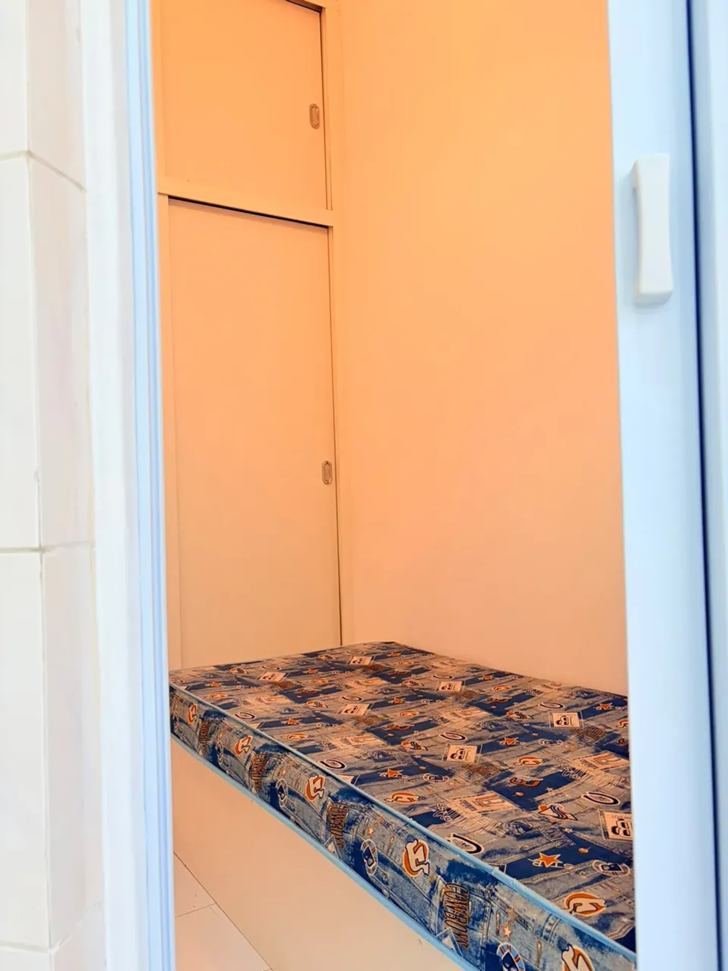 Apartment on the 8th floor with wood or laminate floors — photo 22