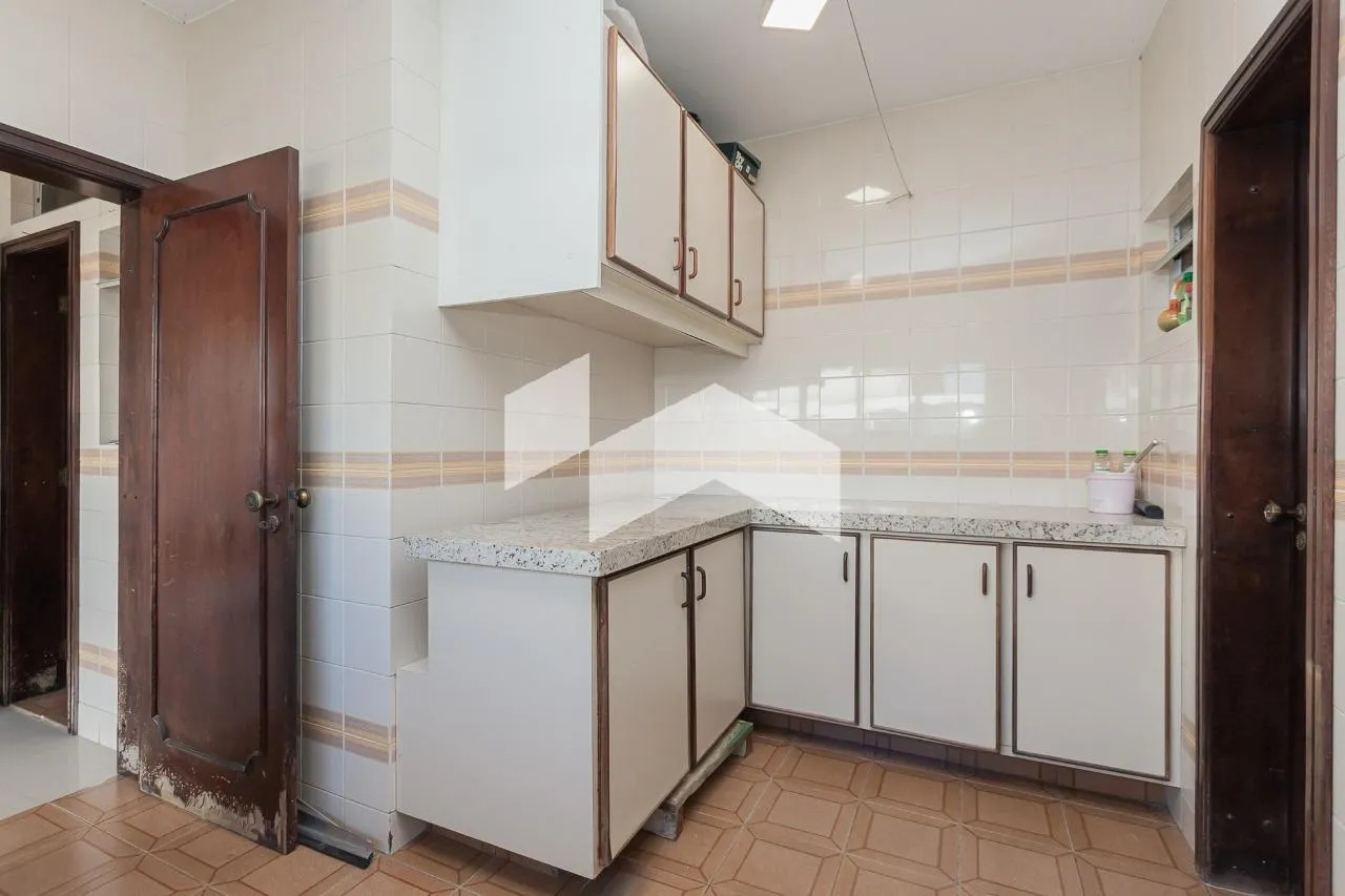 Будинок на 4 спальні з 6 місцями та 568 м² — photo 26