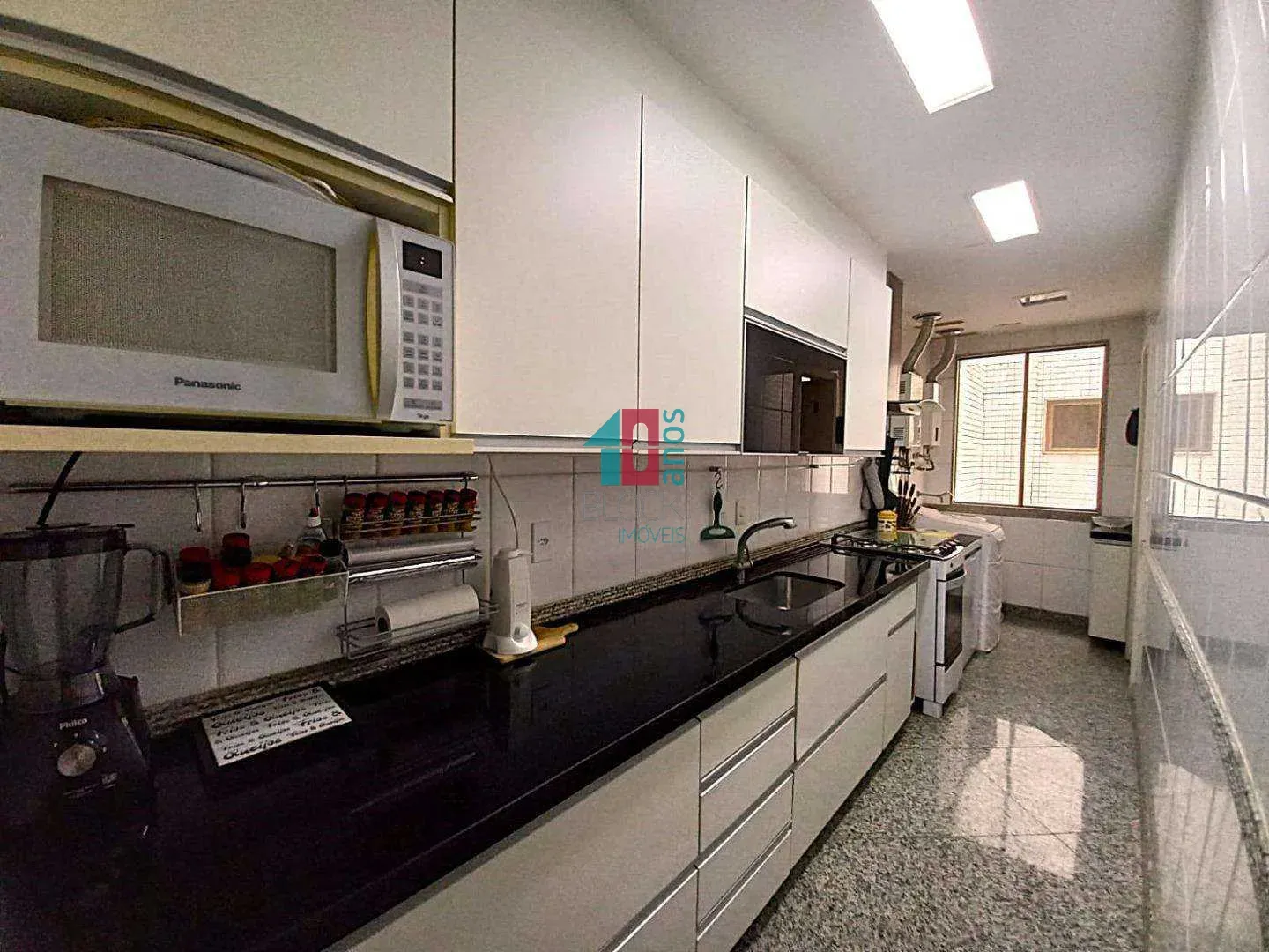 Apartamento mobiliado, 175 m², com janelas do piso ao teto — photo 3