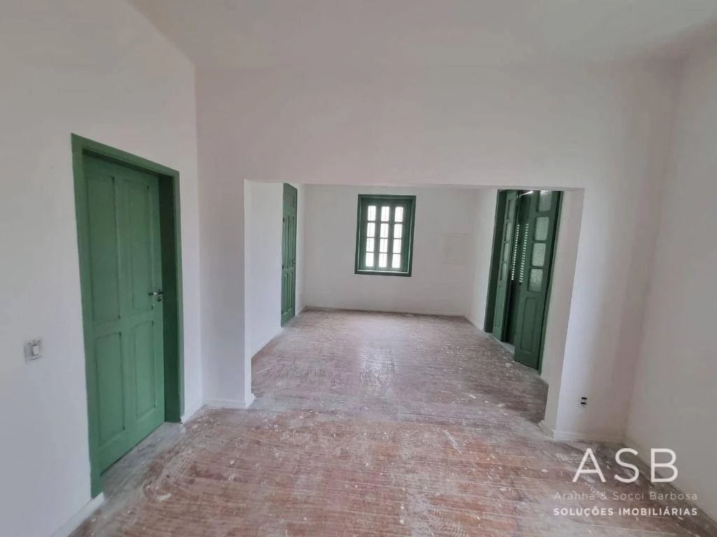 Casa com 5 quartos e varanda, 1212 m², 5 banheiros — photo 8