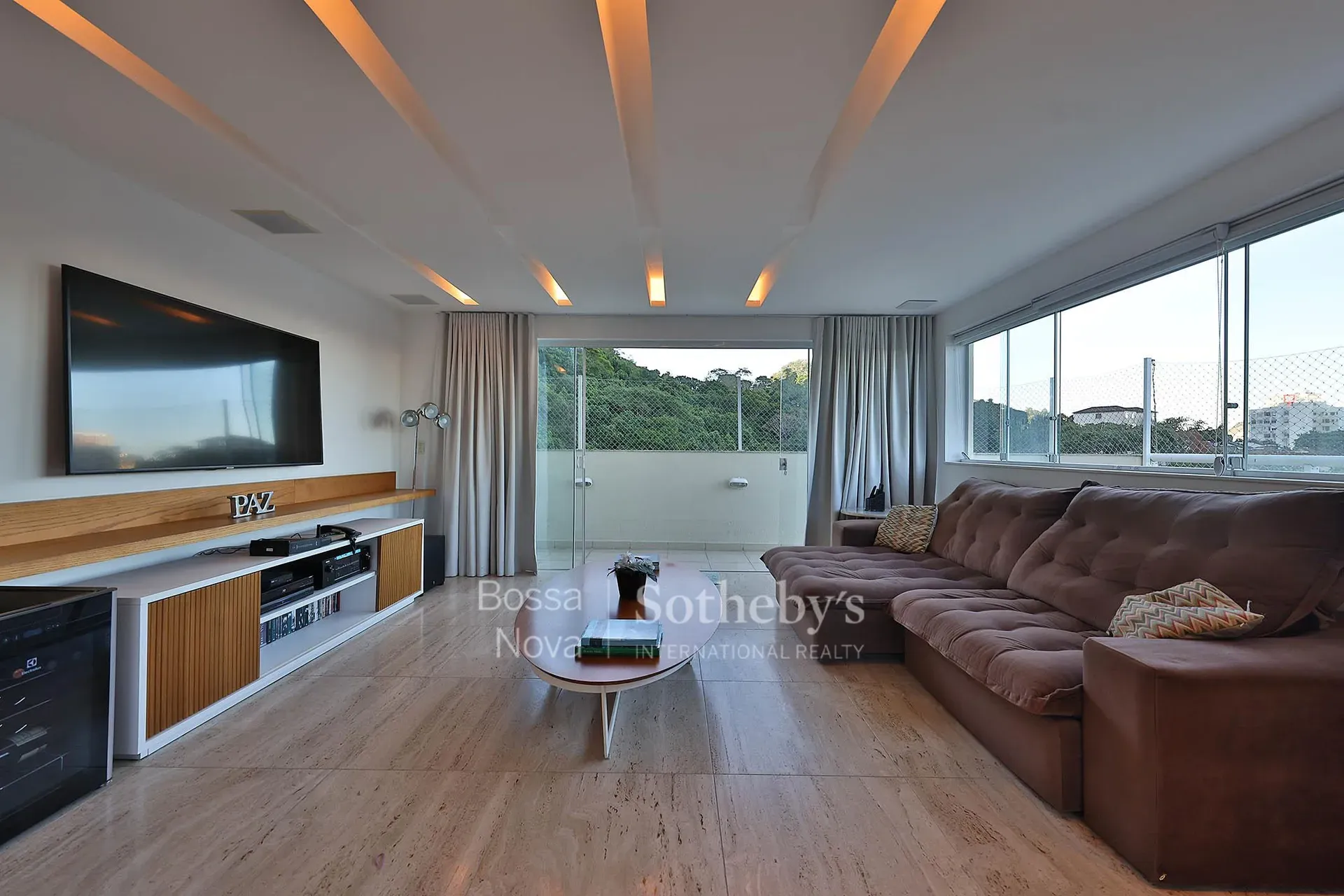 Duplex top-floor unit with private garden and BBQ