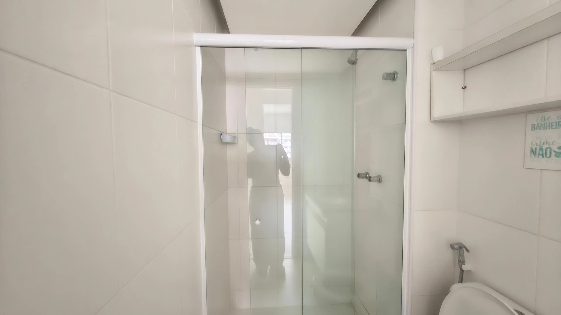 Unfurnished apartment with 2 bedrooms and 2 bathrooms — photo 32