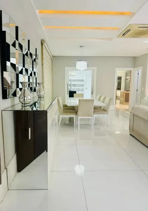 Furnished house with 4 en-suite bedrooms and 6 baths — photo 24