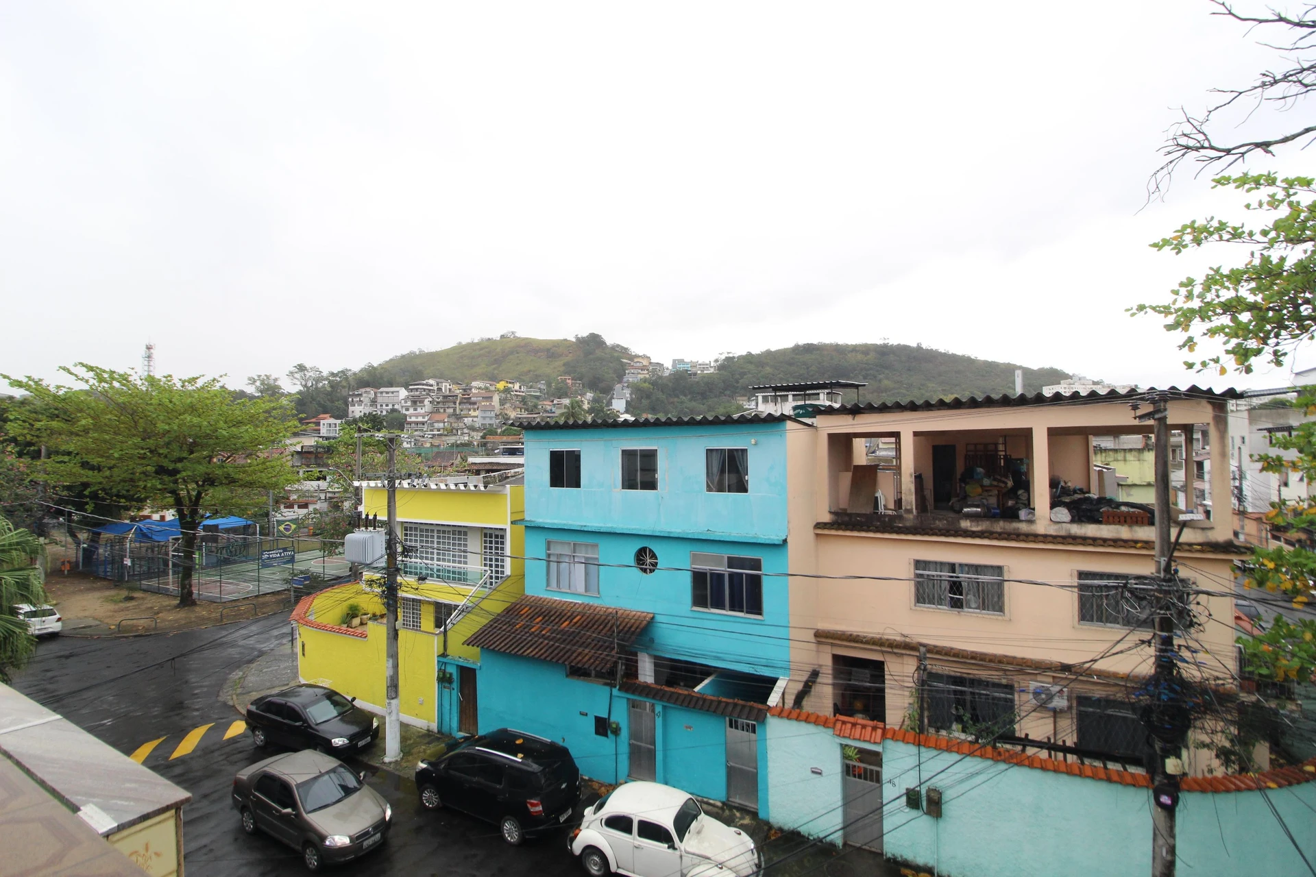 Condominium house with 3 bedrooms and 1 en-suite — photo 29