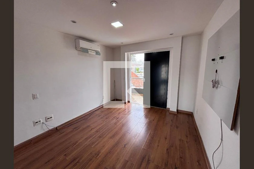 House with 4 en-suite bedrooms, 329 m² and 3 parking — photo 17