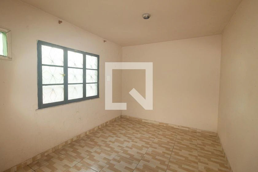 Casa con 2 dormitorios, 1 baño y zona de lavado — photo 22