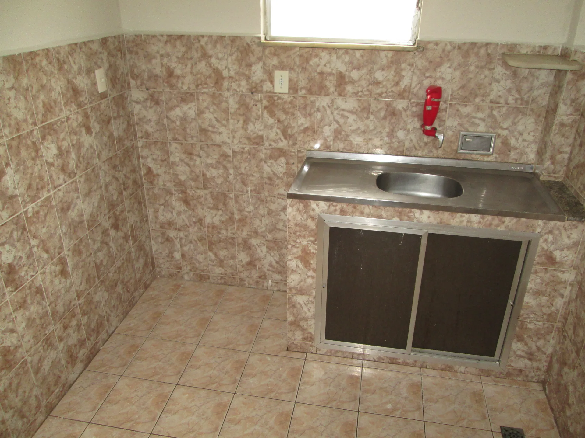 Apartment, 74 m², with wood or laminate floors — photo 6