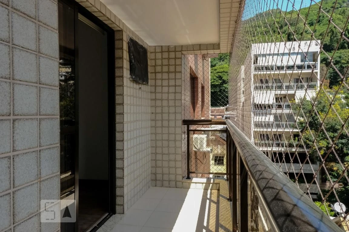 3-bedroom apartment with a mountain view — photo 10