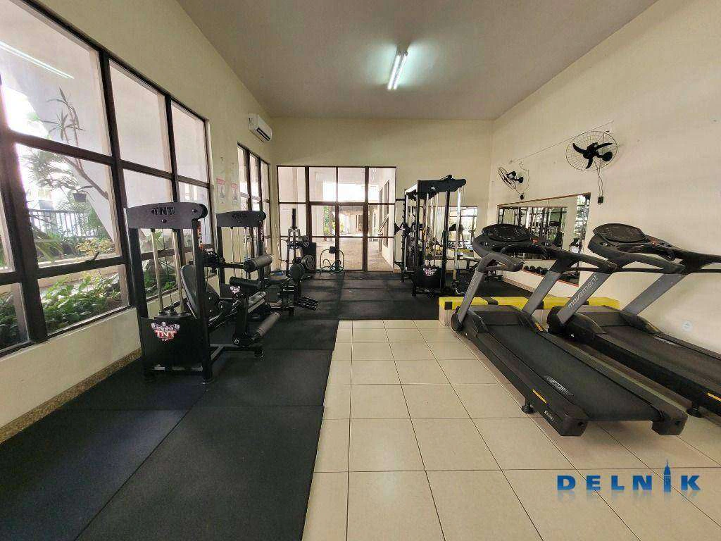 Apartamento com 3 quartos de 156 m² e vista cidade/montanhas — photo 25